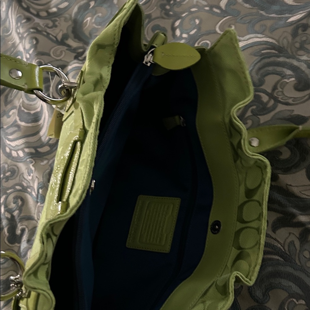 Coach Lime Green Shoulder Bag - Picture 3 of 4